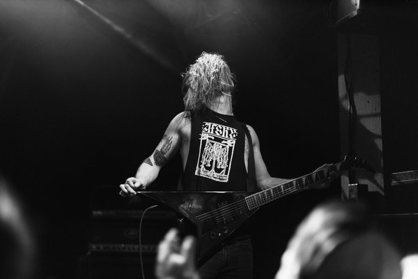 Débardeurs metal : l'esprit rock et éco-responsable chic